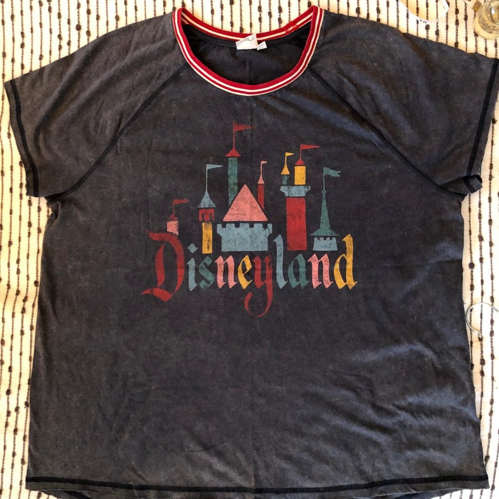 Classic Disney Logo Tee, XL, NWOT